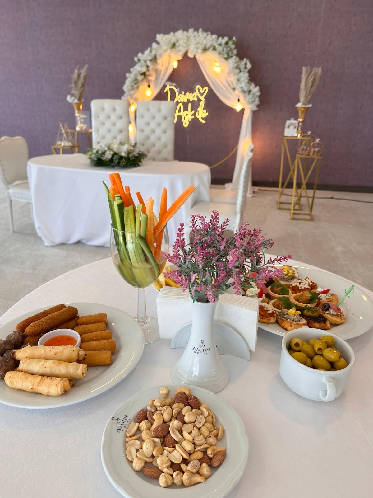 İzmir teras d&uuml;ğ&uuml;n salonu kapalı ve a&ccedil;ık alan Teras Salon