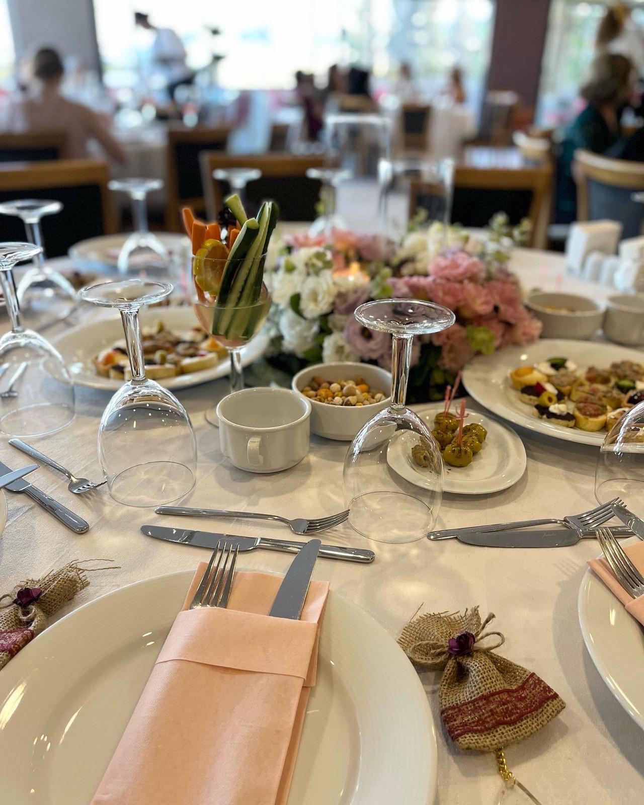 İzmir teras d&uuml;ğ&uuml;n salonu kapalı ve a&ccedil;ık alan Teras Salon