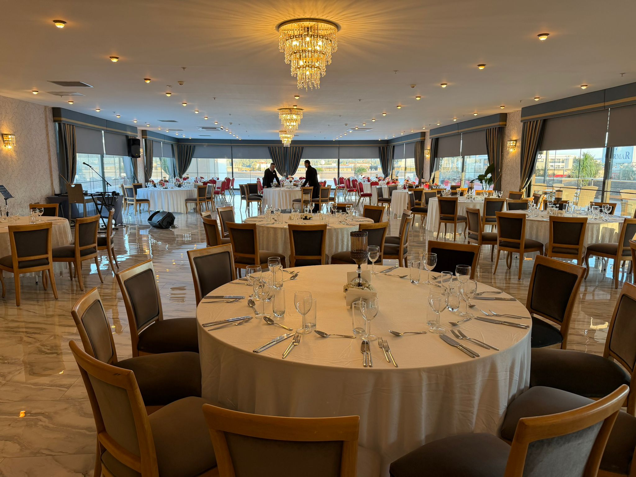 İzmir teras d&uuml;ğ&uuml;n salonu kapalı ve a&ccedil;ık alan Teras Salon